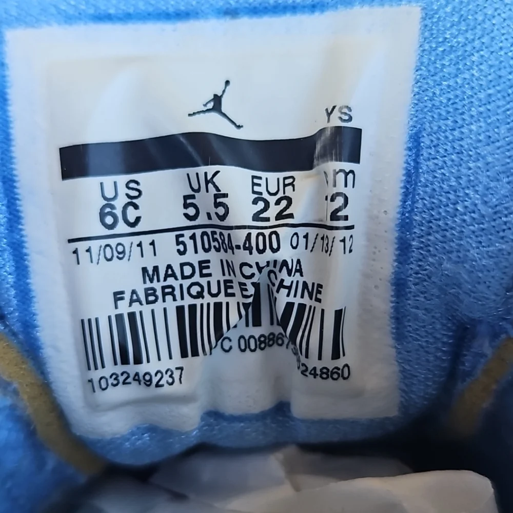 Nike Air Jordan Play In These 2 Toddler Size 6C Carolina Blue Hook & Loop